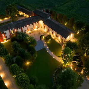 https://la-corte-san-lorenzo.it-lombardy.com