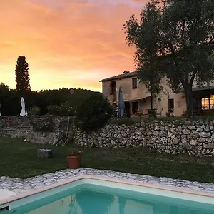 https://la-canonica-di-fungaia.it-tuscanyhotel.com