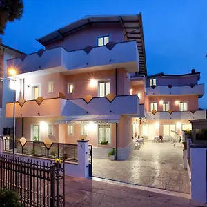 hotel-villa-cicchini.emilia-romagnahotels.net/